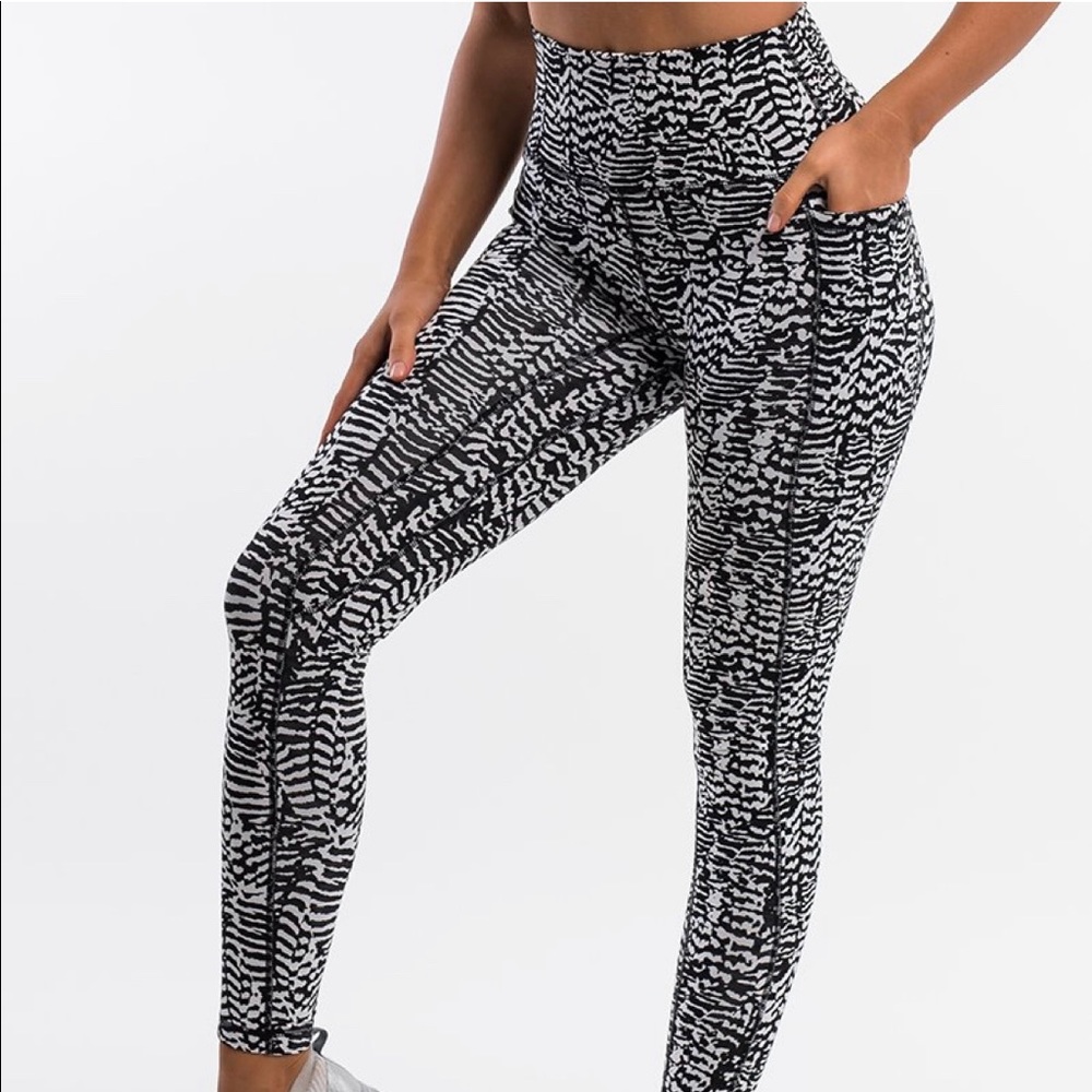 ECHT Zebra pocket leggings